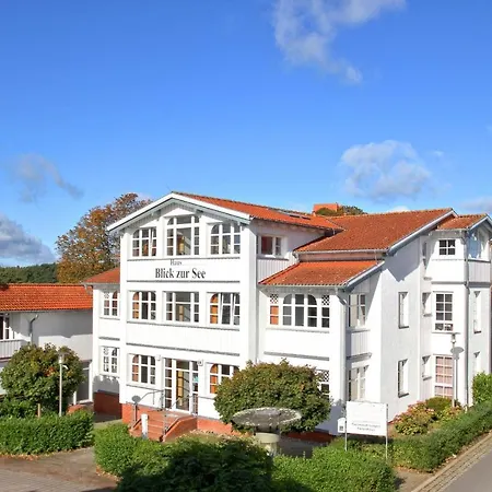 Mit Meerblick: Seaside Retreat With Ahoi Access Apartment Goehren (Ruegen)