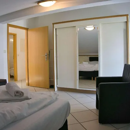 FeWo mit Meerblick, gratis Nutzung vom AHOI Erlebnisbad und Sauna in Sellin - Haus Blick zur See FeWo 09 Apartment Goehren (Ruegen)